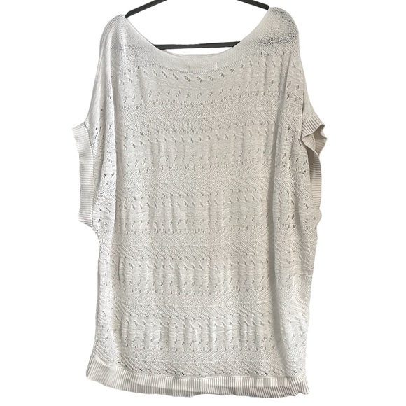 Crochet Stitch Pullover Top - Picture 3 of 4